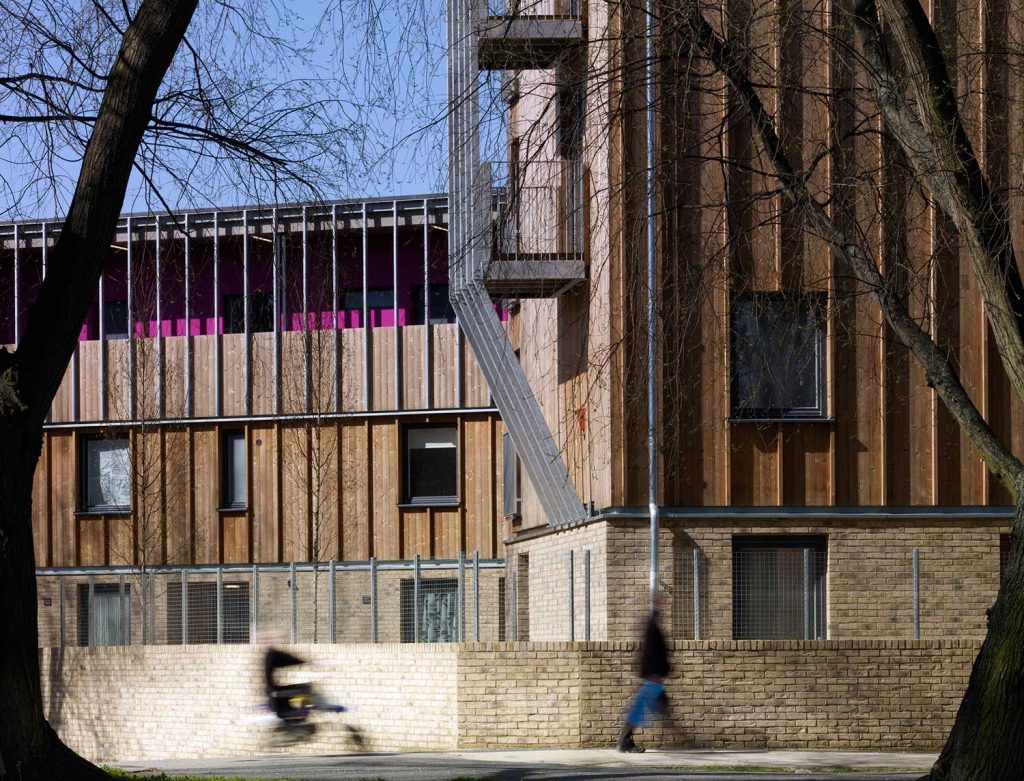 Heron Court, London - Bell Phillips Architects